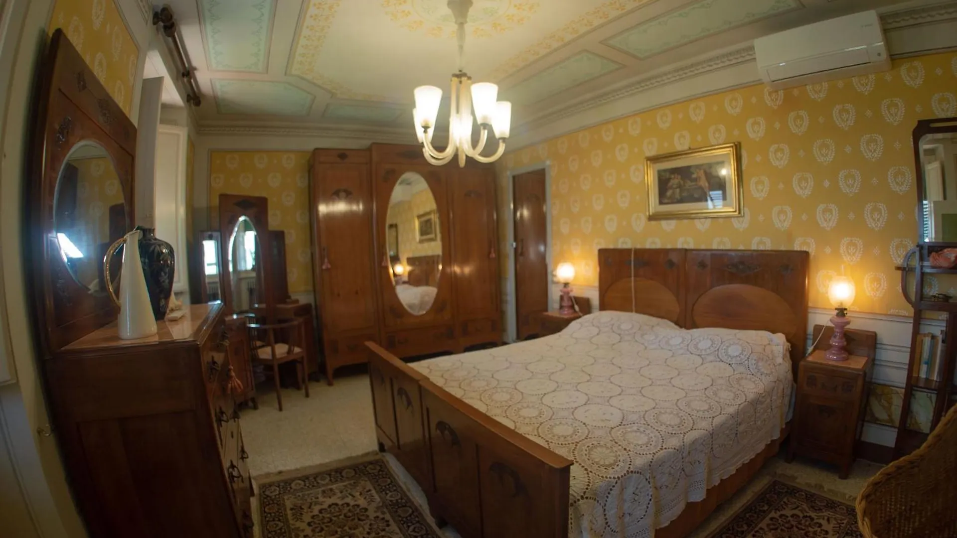 Villa Castel Del Monte Pinocchio Story By Collodi Pescia 0*,  Italien