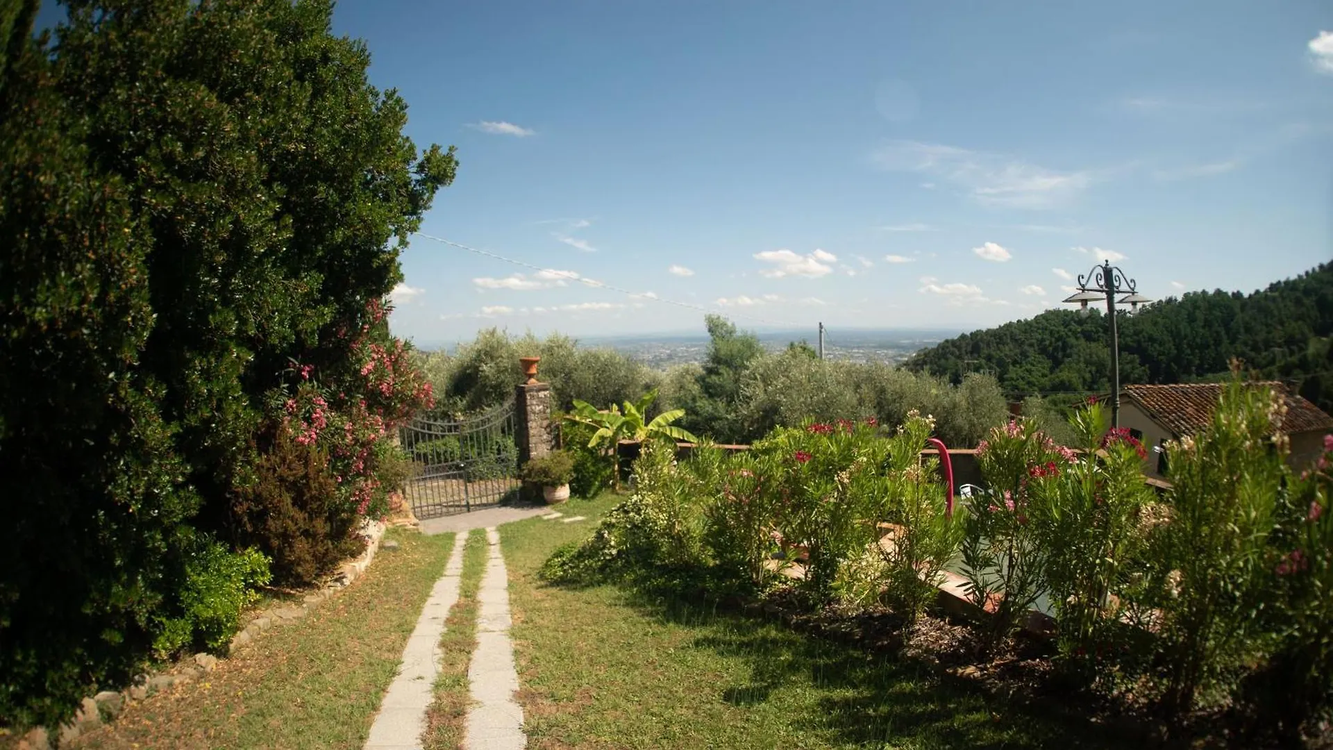 Villa Castel Del Monte Pescia